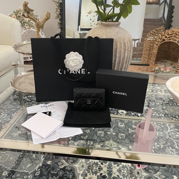 Chanel wallet cardholder Accessories Chanel Xl Card Holder Poshmark